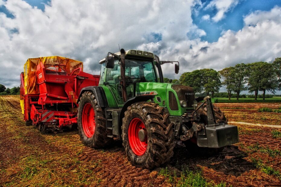 Combine Harvester Machine: Revolutionizing Agriculture in India